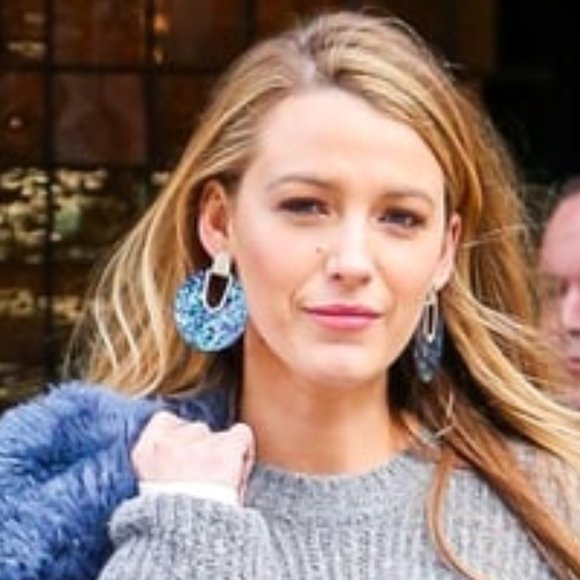 Iridescent Circle Statement Earrings BOUTIQUE ITEM - Picture 10 of 13